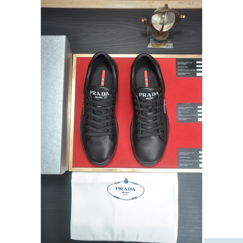 Pra*a casual shoes
